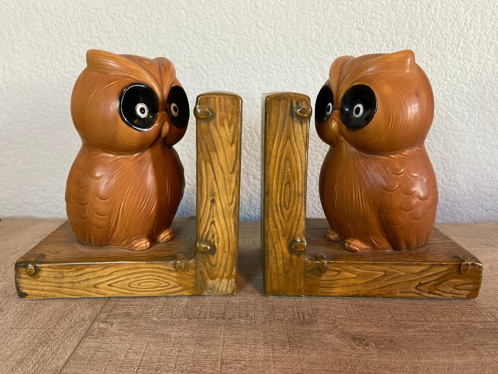 A Pair of Vintage Lefton Owl Ceramic Bookends Woodland Animals